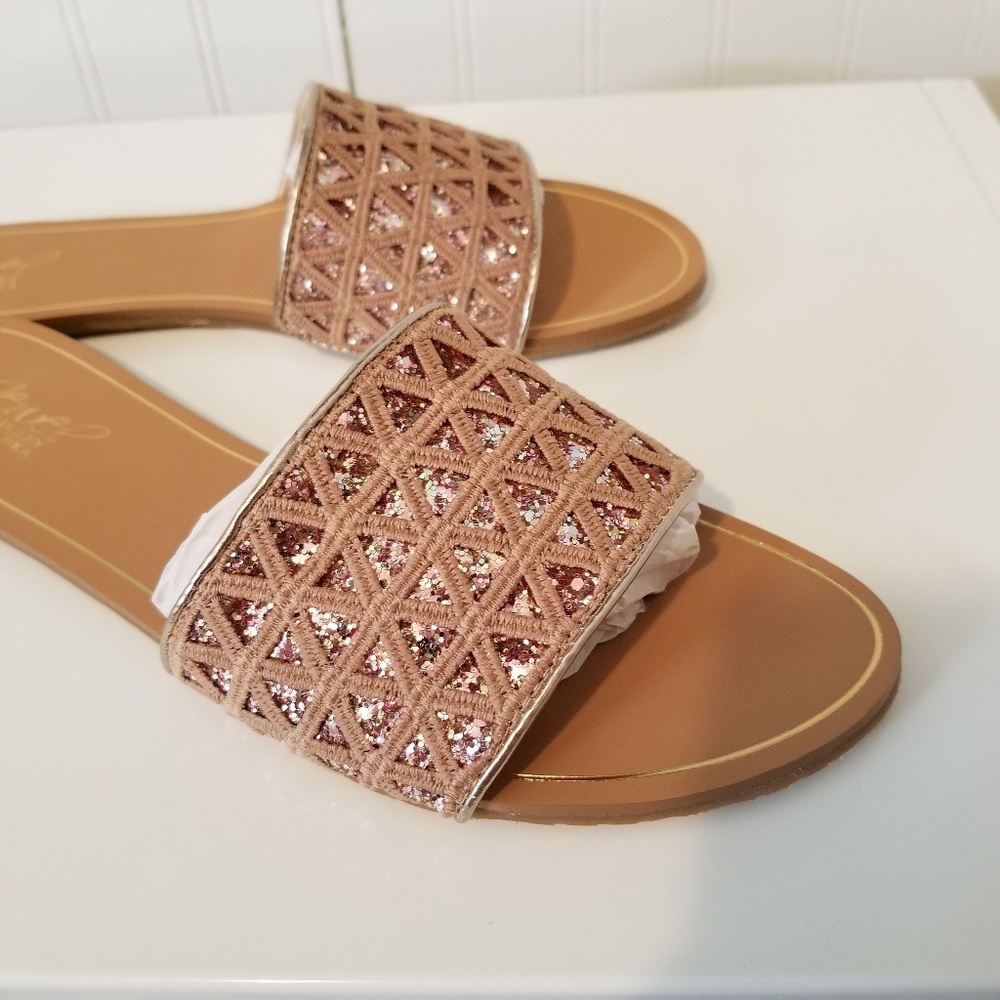 🎉HPNew 8.5M Jewel Badgley Mishka rose gold sandal - Picture 3 of 4